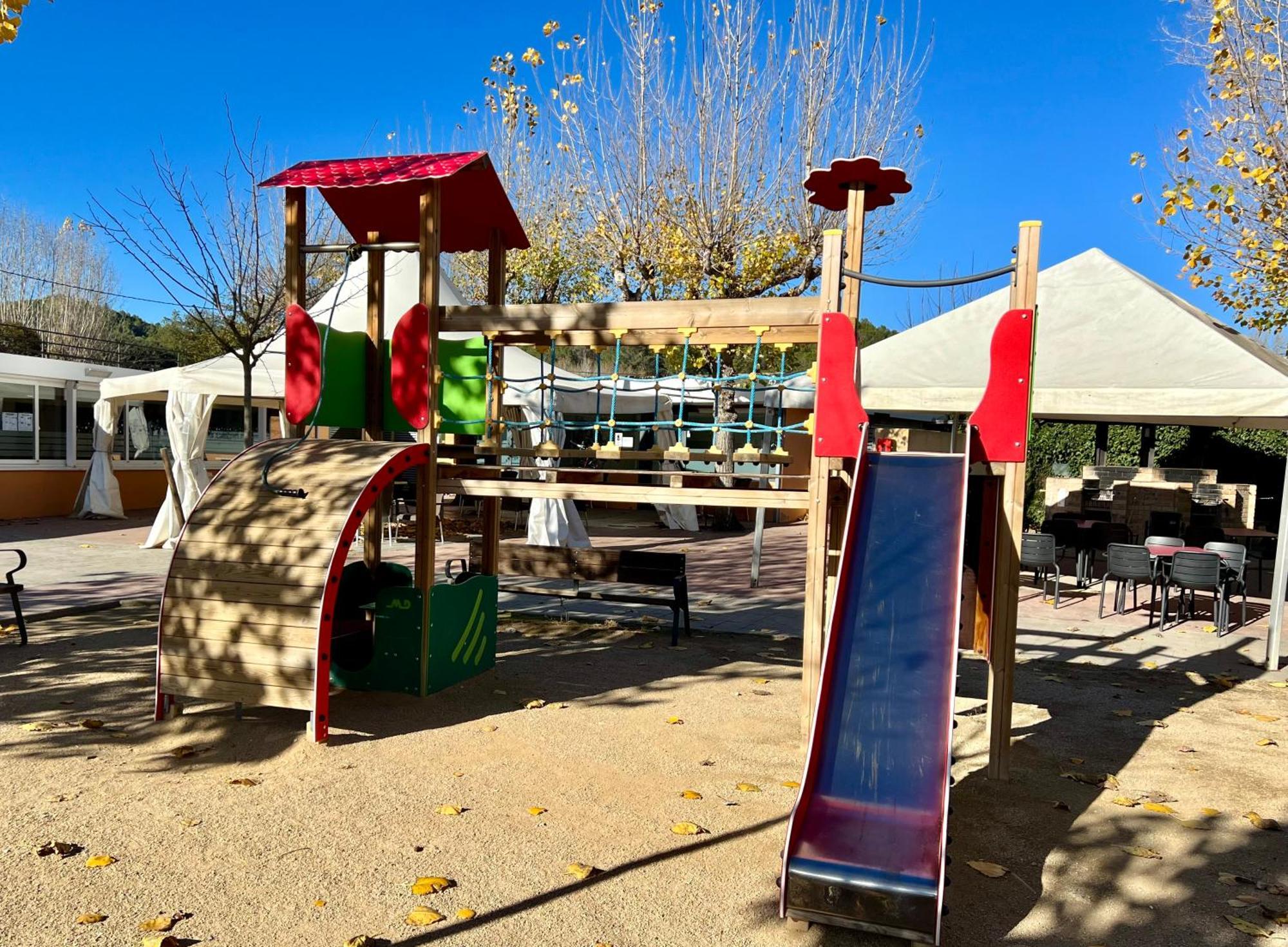 Camping Bungalow El Llac De Banyoles Porqueres Екстериор снимка