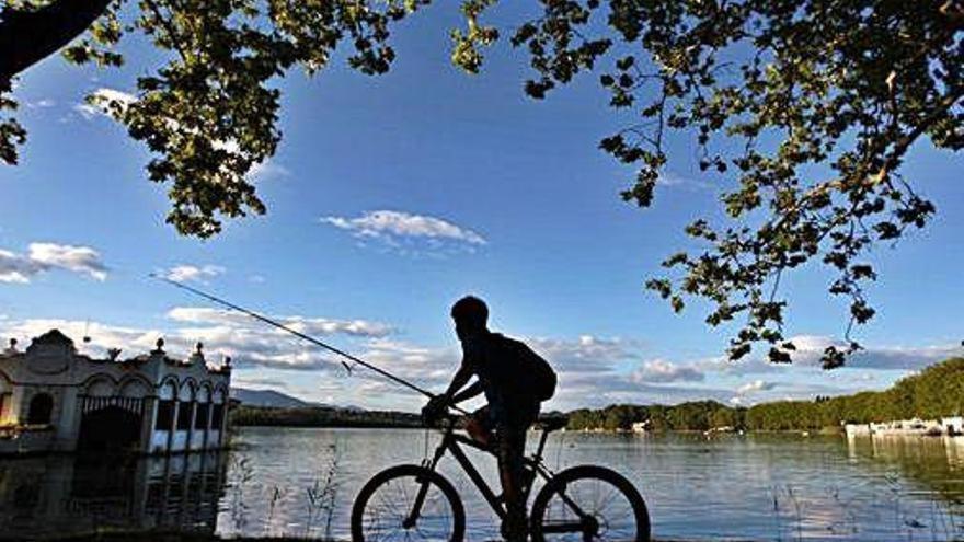 Camping Bungalow El Llac De Banyoles Porqueres Екстериор снимка